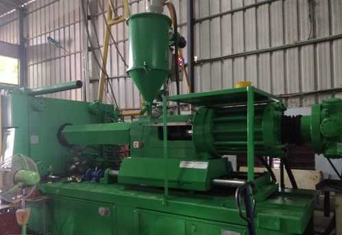 Vandorn Demag 550 Ton Injection Moulding Machine-2